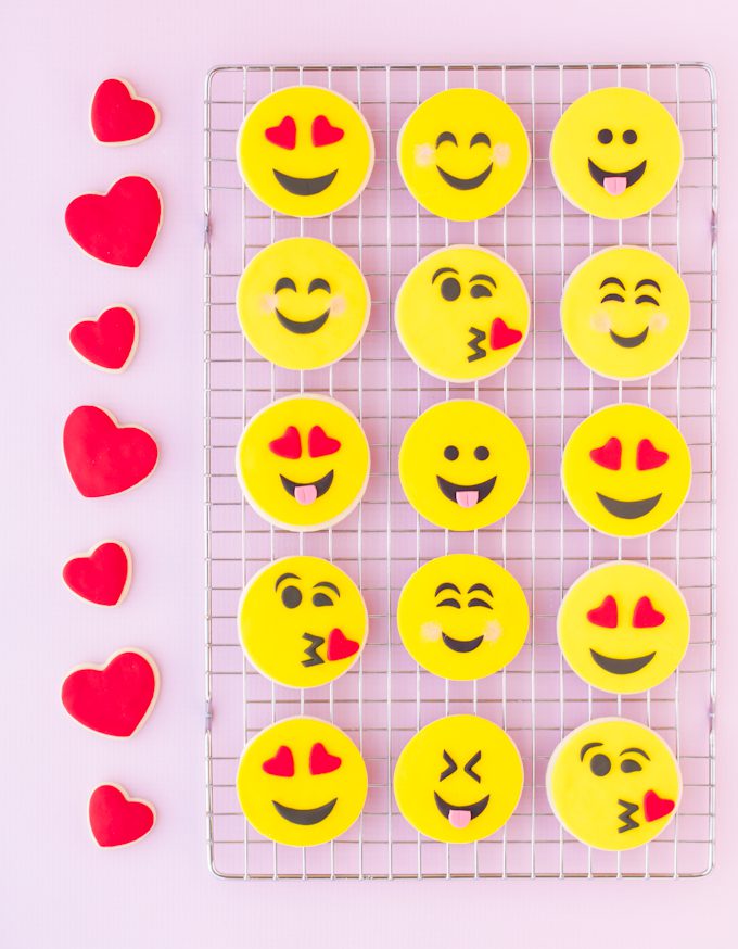 Valentine's emoji cookies