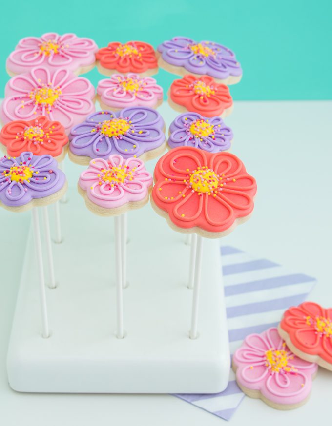 How to make a spring flower cookie bouquet.