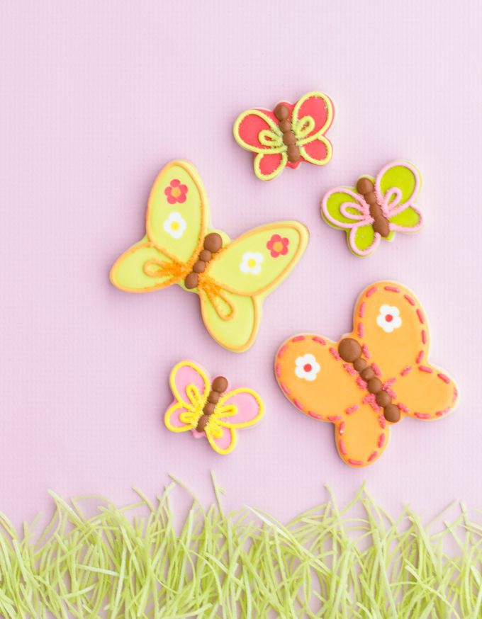 Butterfly Cookies - beautiful spring cookies with a simple butterfly cookie cutter.