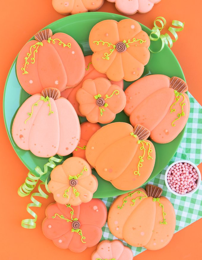 Decorated Pumpkin Sugar Cookies 